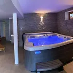 Slanicky Dvor 3*