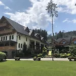 Slanicky Dvor Πανσιόν Námestovo