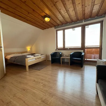 Slanicky Dvor Casa de hóspedes Námestovo