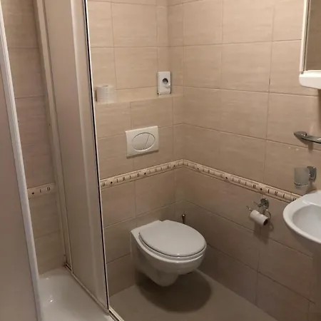 Slanicky Dvor 3*