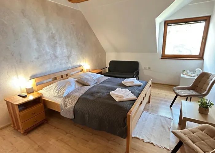 Slanicky Dvor 3* Námesztó