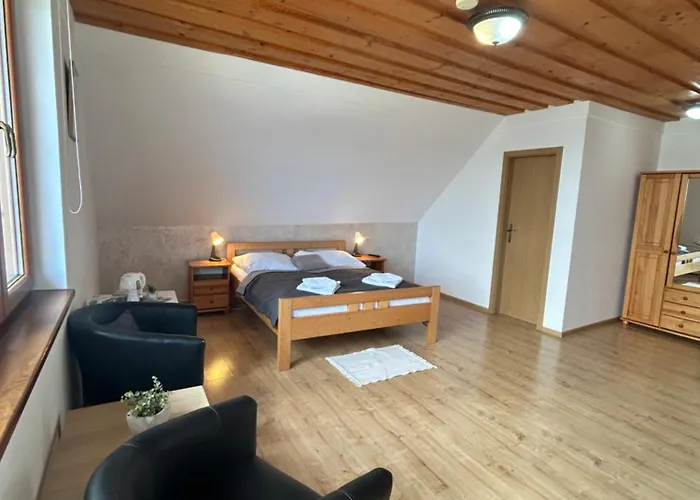 Slanicky Dvor Vendégház 3*